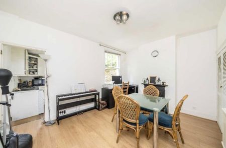 2 Bed Terraced House, Fearon Street, SE10 - Photo 2