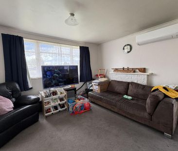 Three Bedroom Property for Rent in Tokoroa - Photo 4