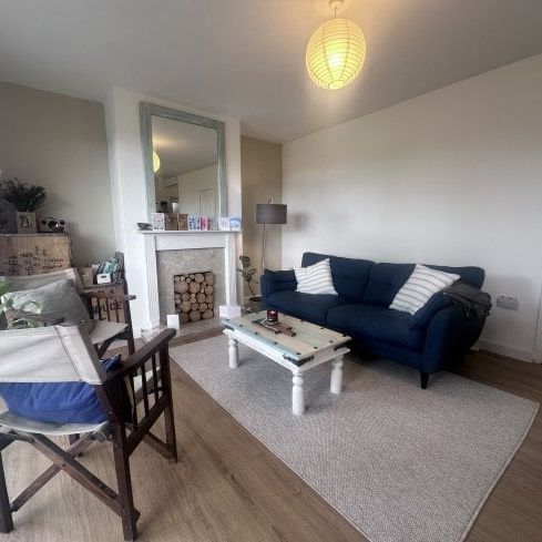 Greenfield Crescent, Swansea, SA7 - Photo 1