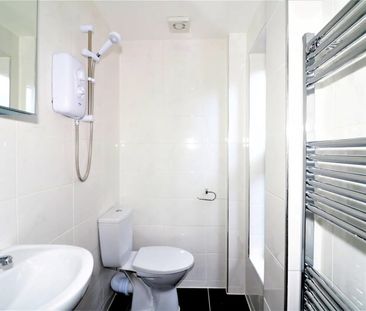 Studio Flat, King Street, LU1 - Photo 3