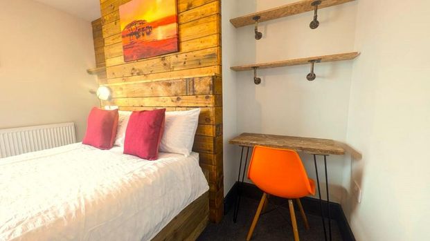 1 bedroom in a house share to rent - Photo 1