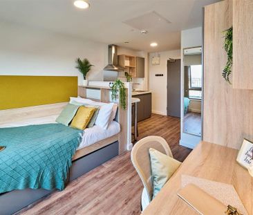 1 bedroom in a flat share to rent - Photo 5