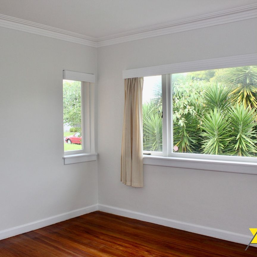 Discover your new home in the heart of Mount Roskill, Auckland! - Photo 1