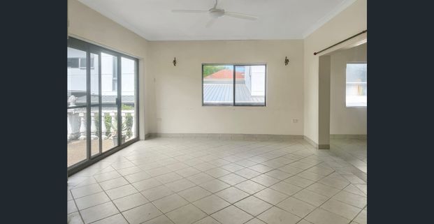 Space, Comfort and Coastal Convenience - Photo 1