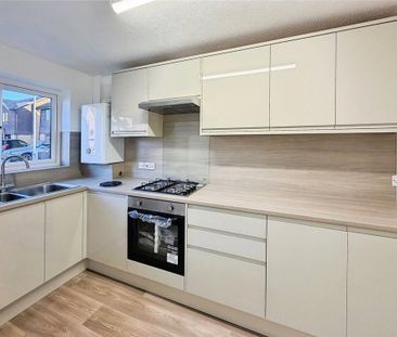 2 bedroom semi-detached house to rent - Photo 4