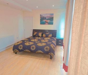 Studio to rent - Photo 6