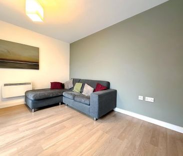 1 bedroom flat to rent - Photo 2