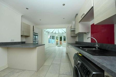 Twyford Crescent, Acton, W3 - Photo 3