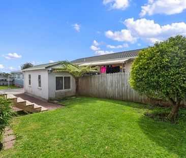 3/56 Flanshaw Road, Te Atatu South - Photo 3