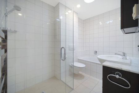 Upmarket Three-Bedroom Home Parnell - Photo 2