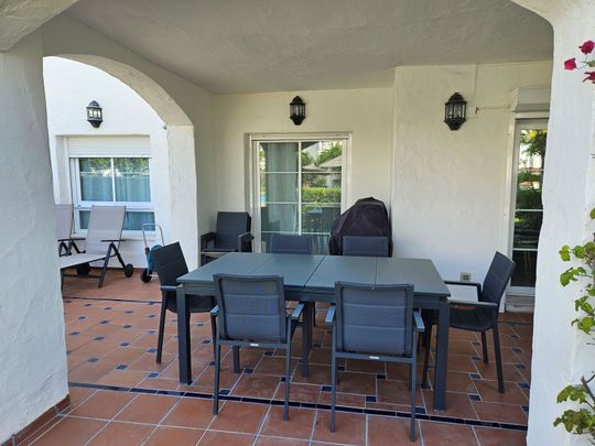 Ground Floor Apartment in San Pedro de Alcántara - Photo 1