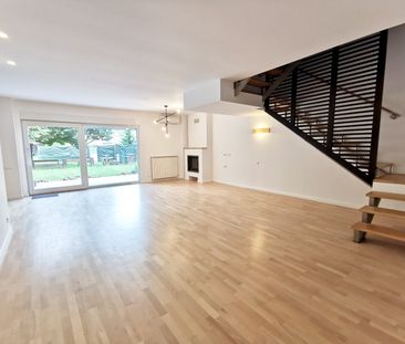 Compound villa - Photo 1