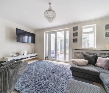 3 bedroom terraced house to rent - Photo 3