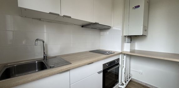 Location Appartement 1 pièce 30m² ORLEANS 45100 - Photo 2