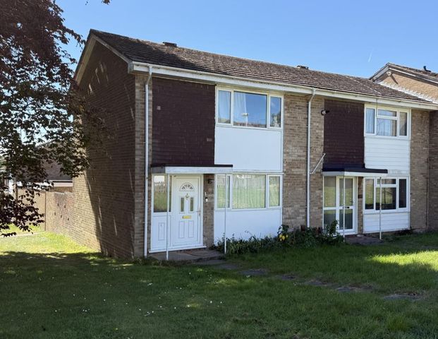 2 bedroom end of terrace house to rent - Photo 1