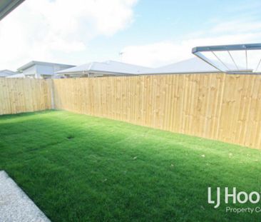 Modern Family Home in the Heart of Yarrabilba � Spacious, Stylish &... - Photo 6