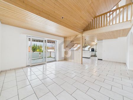 QUIET LOCATION WITH SUNNY BALCONY - Photo 2