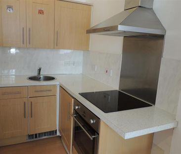 Studio to rent - Photo 4