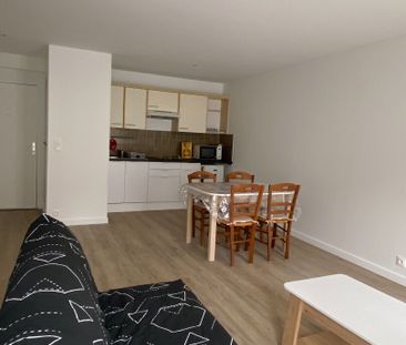 Location Appartement 2 pièces 43m² - Photo 2