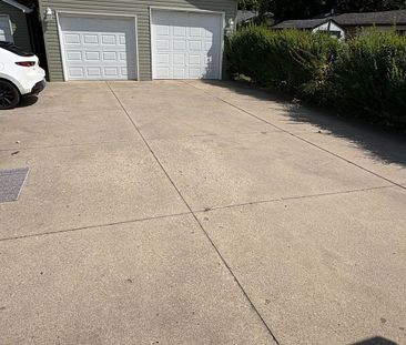 For Lease - 122 Boullee Street, London East, Ontario - Photo 4