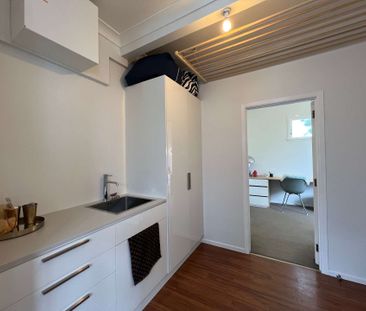 Petone 3 Bedrooms - Photo 2