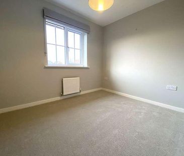 Central Boulevard, Canterbury, CT3 - Photo 4