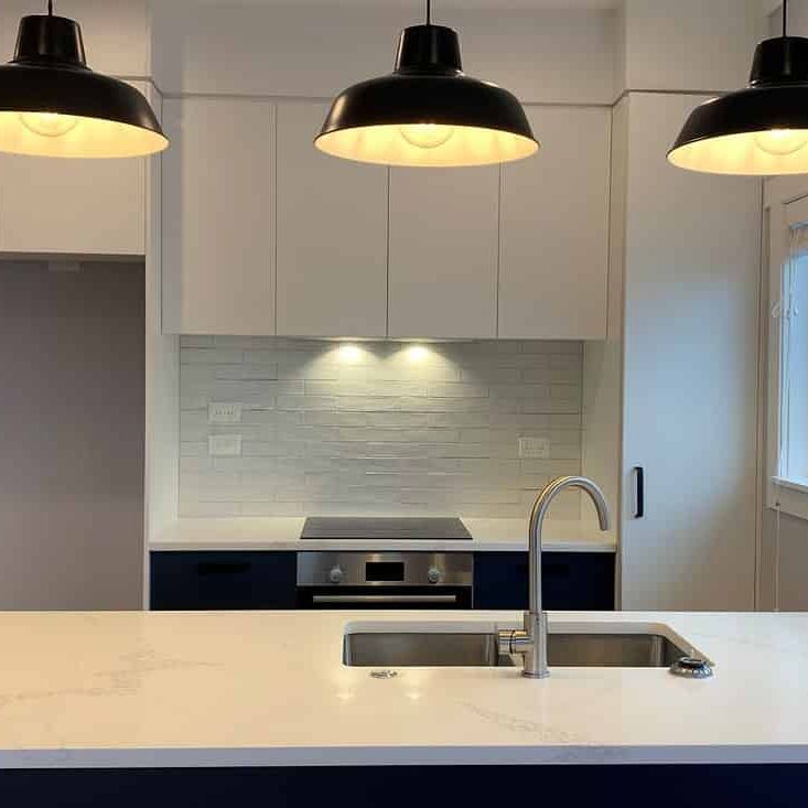 Fully Renovated 4 Bed Character Bungalow - Photo 1