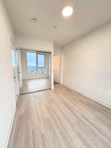 For Lease - 60 Central Park Roadway Park Unit# PH 02, Toronto, Ontario - Photo 3