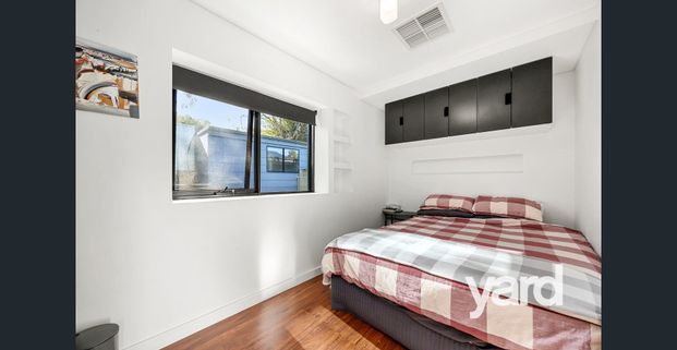 Blend of Character & Modern Living - Photo 1