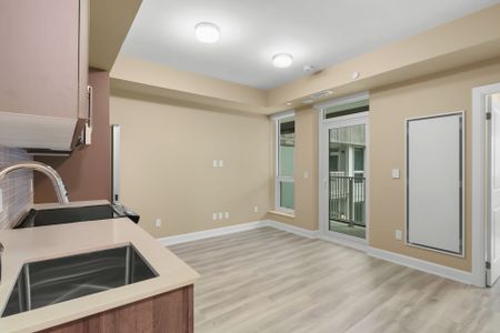 For Lease - 3240 William Coltson Avenue Unit# 205, Oakville, Ontario - Photo 3