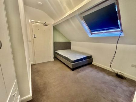 Victoria Road (room 5), Morley, Leeds - Photo 3