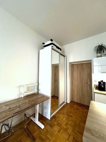Pronájem bytu Garsoniéra • 29 m² bez realitkyMoskevská, Praha - Vršovice - Фото 2