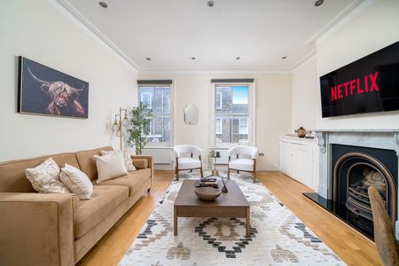 2 Bed Flat, St. Philip Street, SW8 - Photo 2