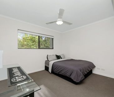 FURNISHED MODERN GROUND FLOOR UNIT - CLOSE TO JCU & TSV HOSPITAL - Photo 4