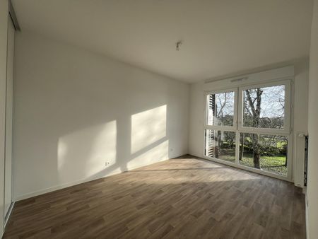 Location Appartement LE RHEU - Photo 4