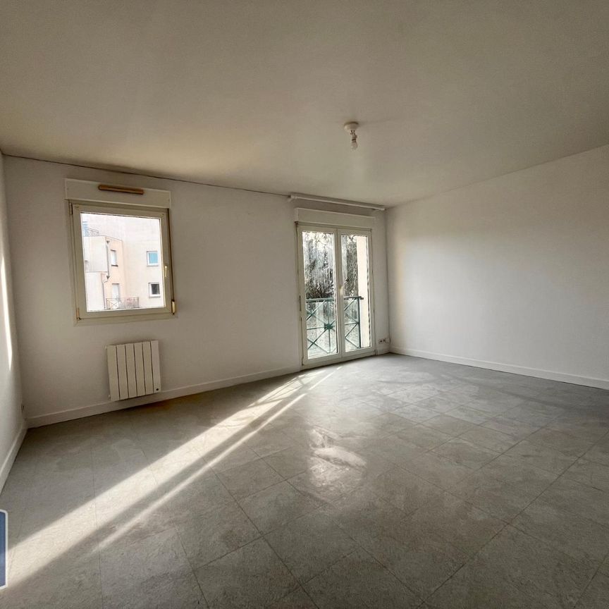 Location Appartement 1 pièce 29m² LAVAL 53000 - Photo 1