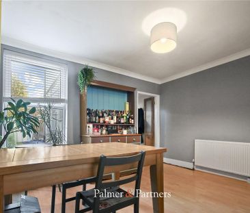 2 bedroom terraced house to rent - Photo 2