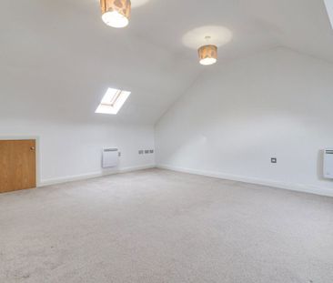 A 1 Bedroom Flat in Leckhampton GL50 2DP - Photo 3