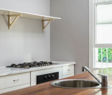 13 Steel Street, Surry Hills NSW 2010 - House For Rent | Domain - Photo 4