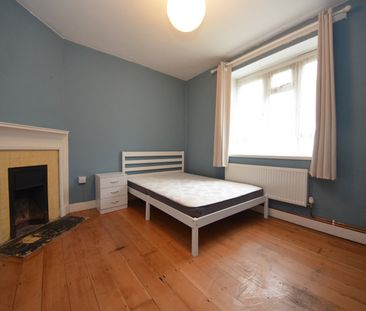 3 Bed Flat, Greenleaf Close, SW2 - Photo 6