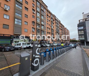 Piso de alquiler en Calle Eugenio Caxes, Moscardó - Photo 4