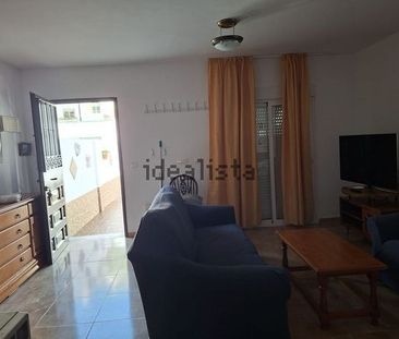 Alquiler de chalet adosado en Avenida las Palmeras - Photo 2