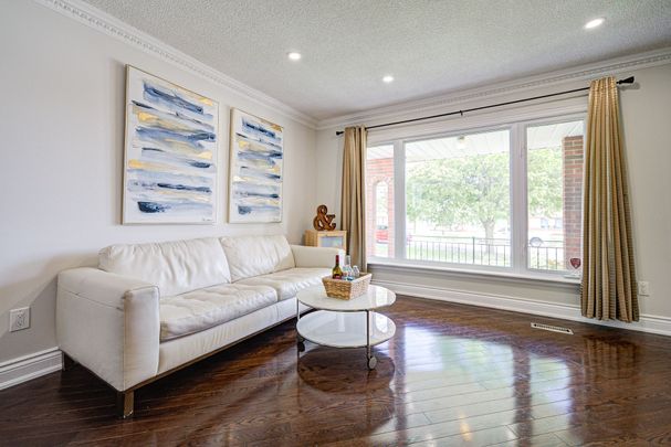 For Lease - 98 Weldrick Road, Richmond Hill, Ontario - Photo 1