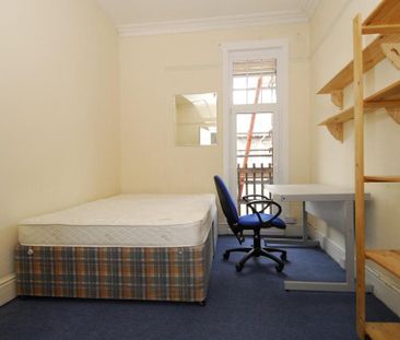 6 bedroom house to rent - Photo 3