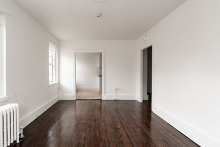 122 Dowling Avenue - Photo 3