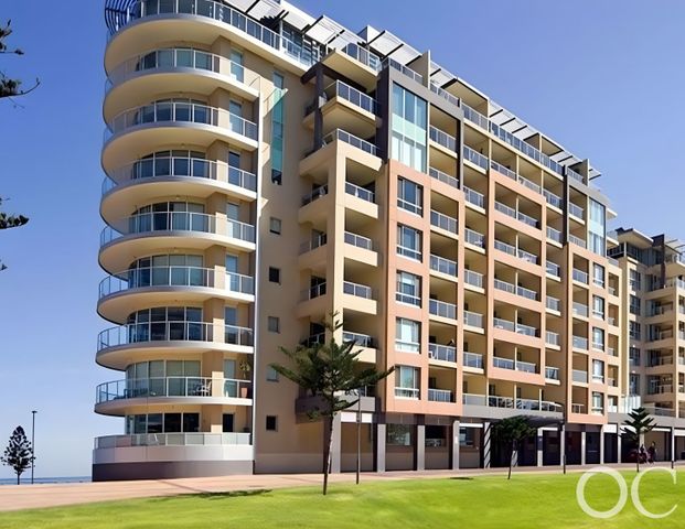 Open the Door to Platinum Living - Photo 1