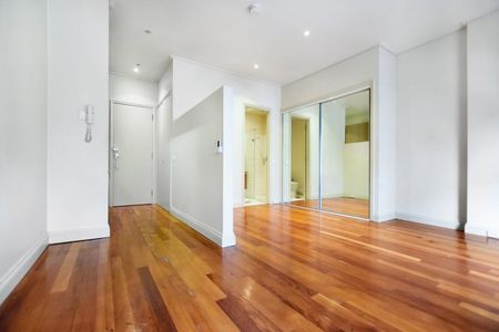 3/90 Bourke Street, Melbourne VIC 3000 - Photo 4