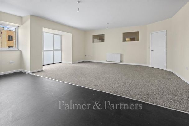 4 bedroom apartment to rent - Photo 1