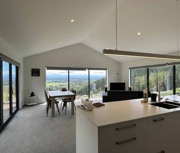 Hilltop haven - Photo 2