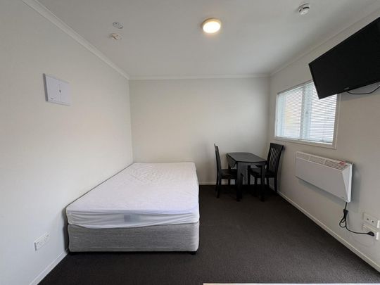 Furnished, Power Incl. - Photo 1